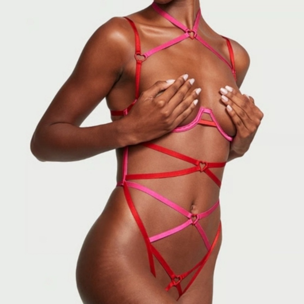 NEW Victoria’s Secret S Very Sexy Strappy Heartware Open Teddy Red Pink Heart